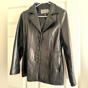 Women’s black leather jacket. Medium.